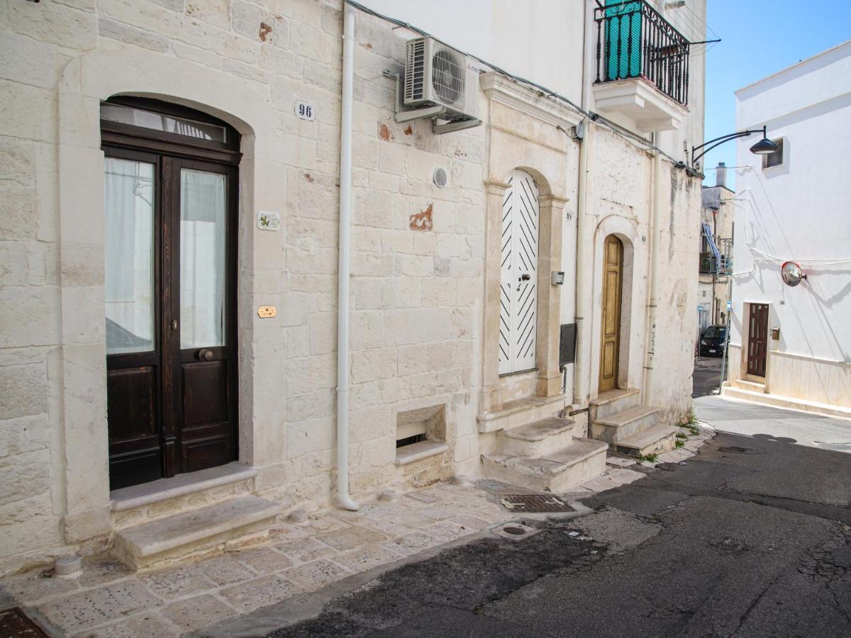 Appartement Domus Petra 96 à Ceglie Messapica Extérieur photo